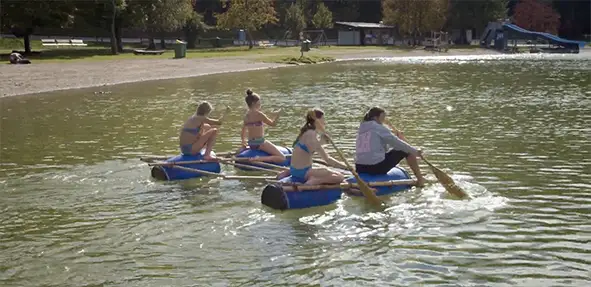 Woodmood_Gallerie_Kinderabenteuer_Schueler